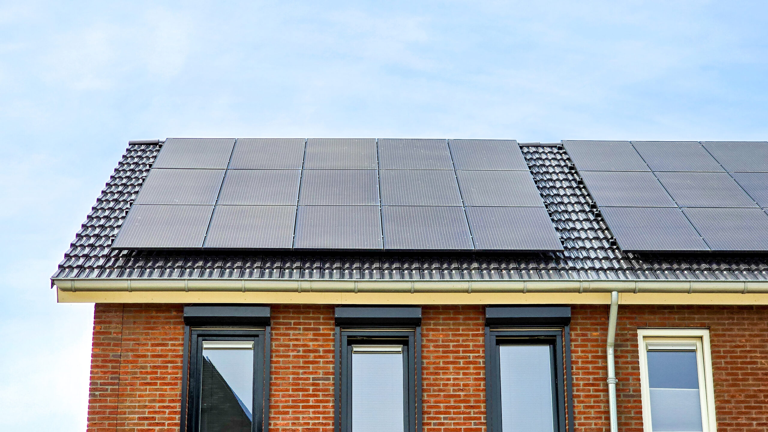 Solceller på et parcelhustag